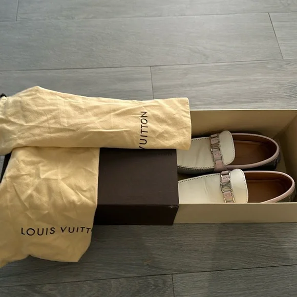 Men's Louis Vuitton dress shoes brand new with dust bags and box - Picture 2 of 3